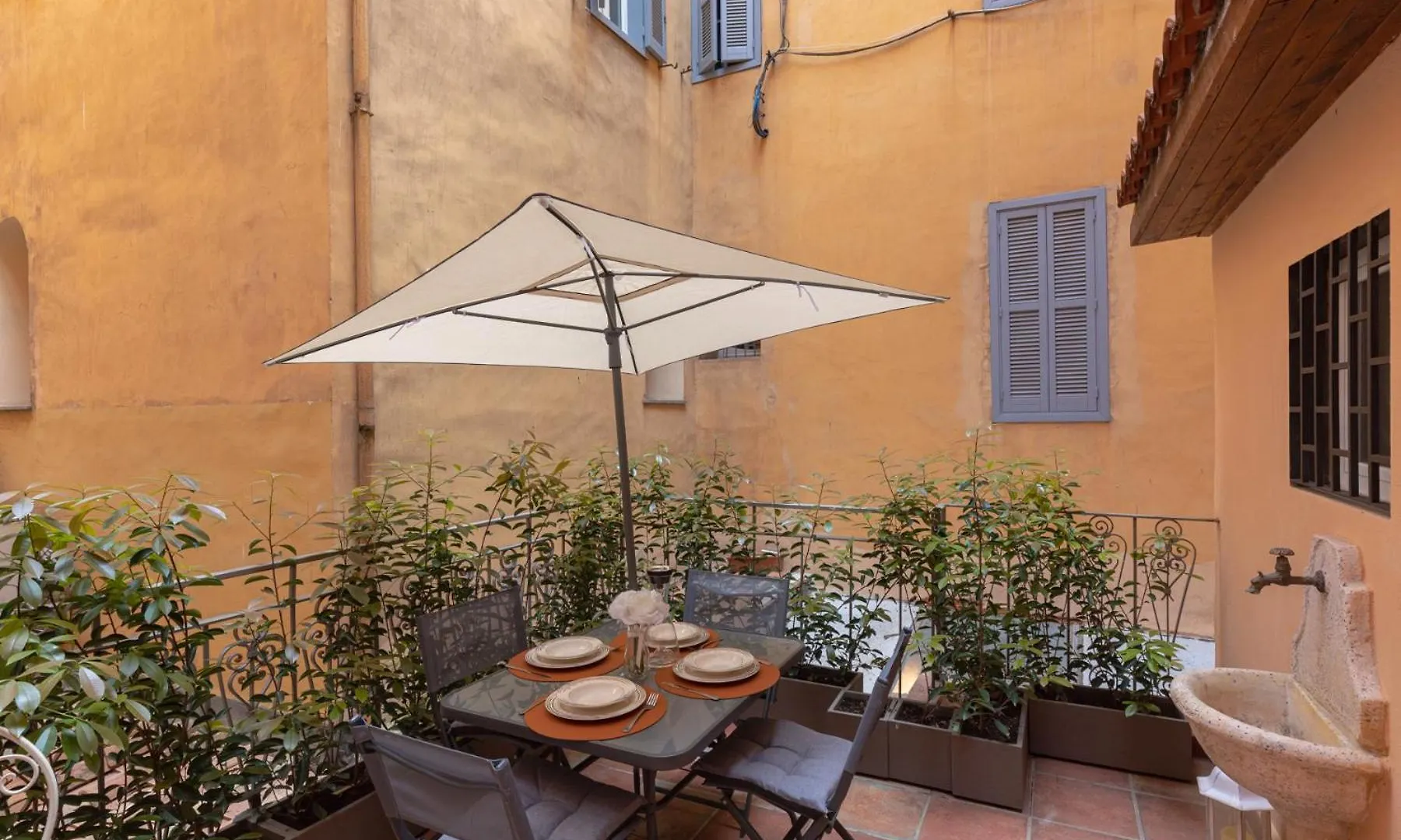 Nsm 71Viadelcorso Appartamento Con Terrazzo Rome Appartement