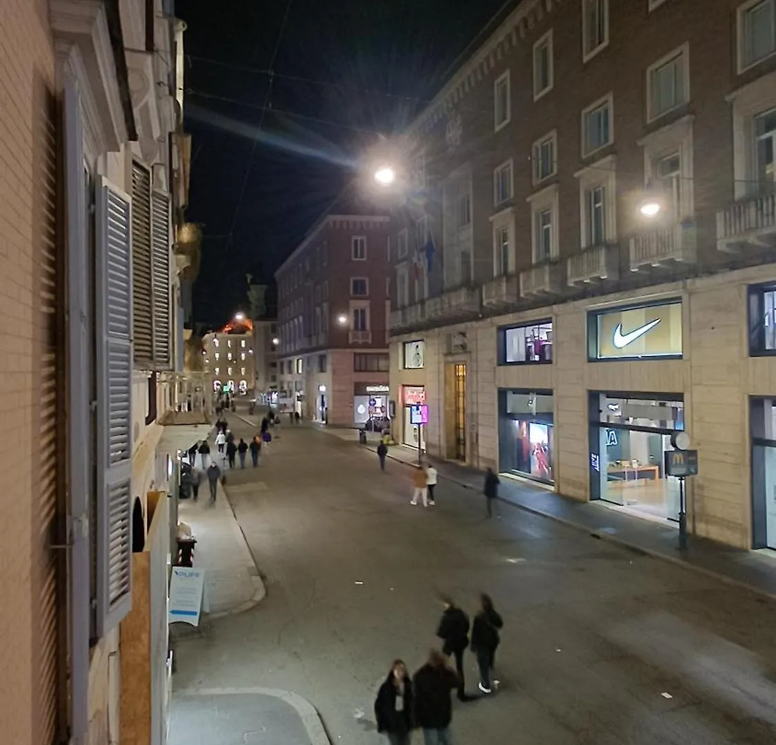Nsm 71Viadelcorso Appartamento Con Terrazzo Rome