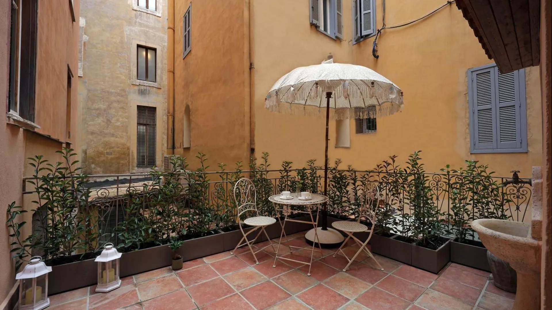 Nsm 71Viadelcorso Appartamento Con Terrazzo Roma 0*,  Italia