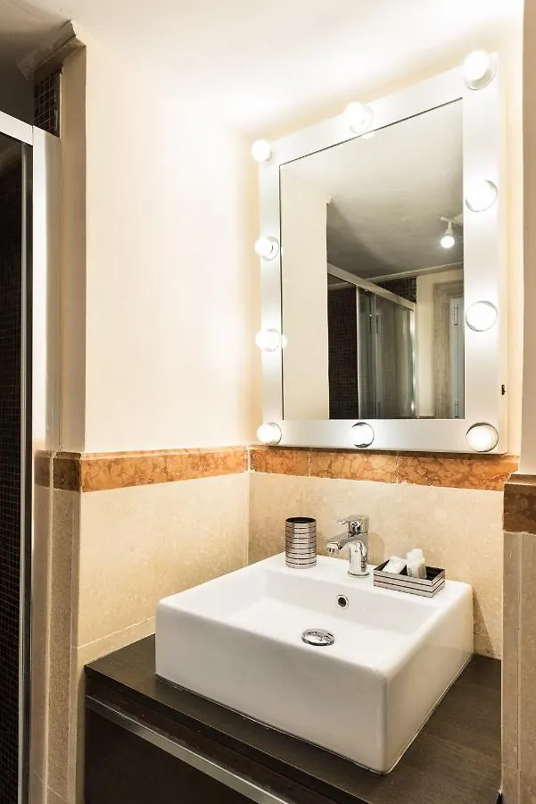 Apartment Nsm 71Viadelcorso Appartamento Con Terrazzo Rome